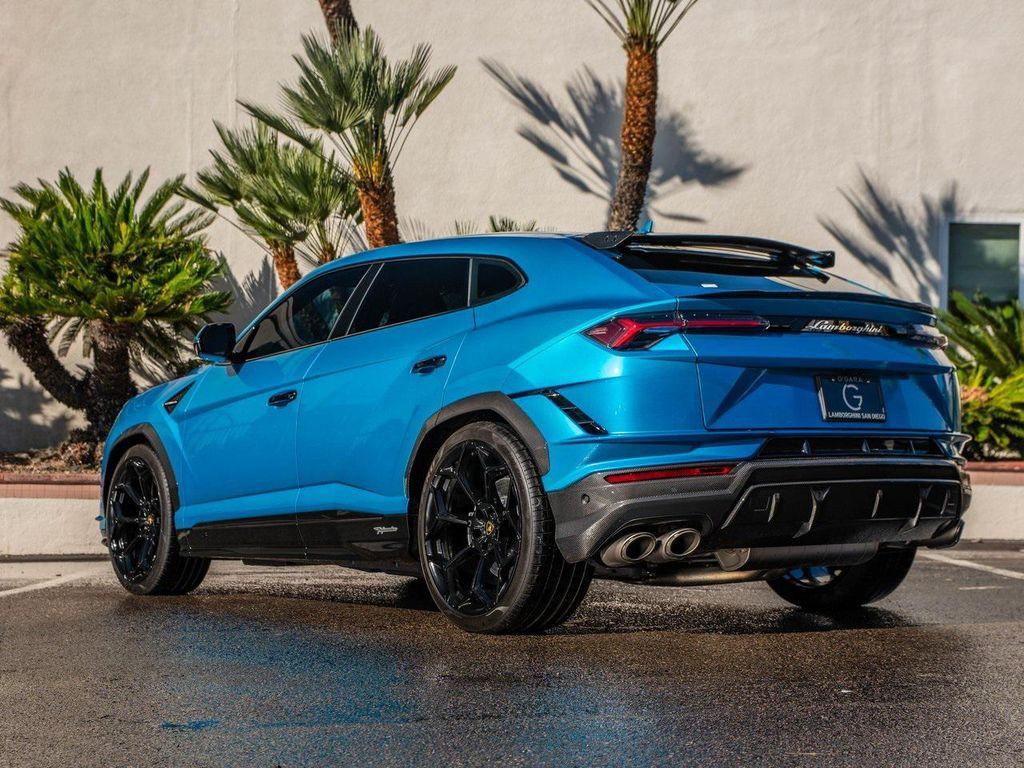 used 2023 Lamborghini Urus car, priced at $289,995