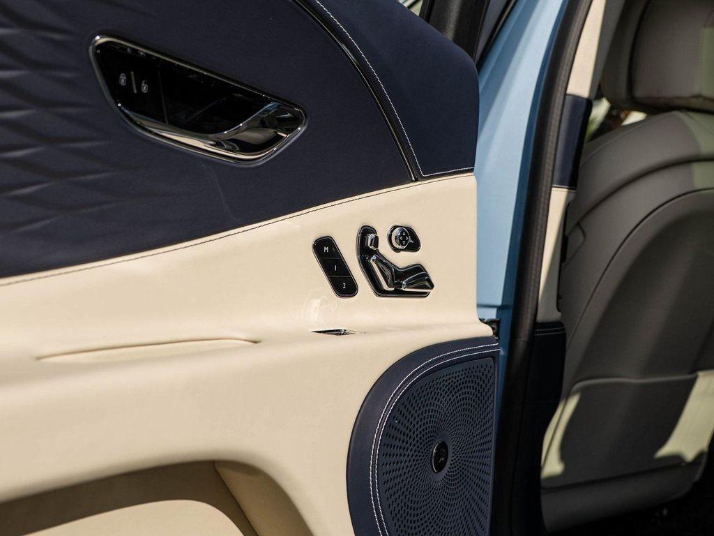 new 2026 Bentley Flying Spur car, priced at $334,295