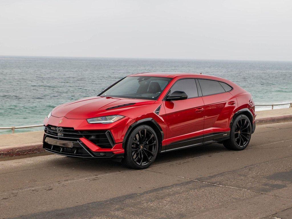 used 2024 Lamborghini Urus car, priced at $260,000