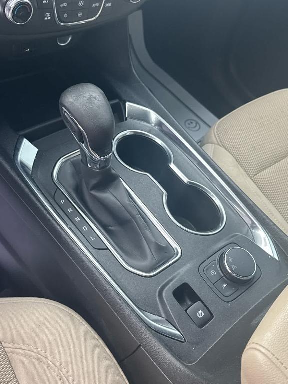 used 2022 Chevrolet Traverse car, priced at $23,554