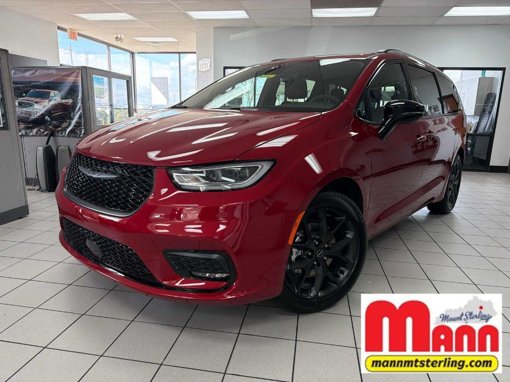 new 2026 Chrysler Pacifica car, priced at $46,995