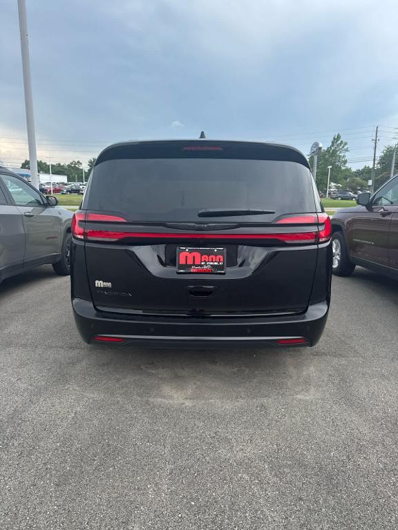 new 2025 Chrysler Pacifica car, priced at $43,885