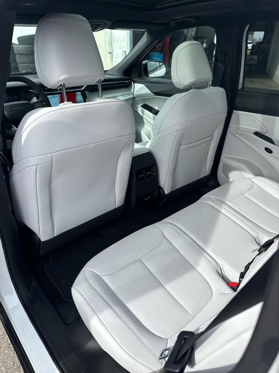 new 2026 Jeep Cherokee car, priced at $41,965