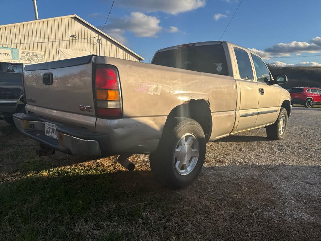 used 2005 GMC Sierra 1500 car, priced at $5,744