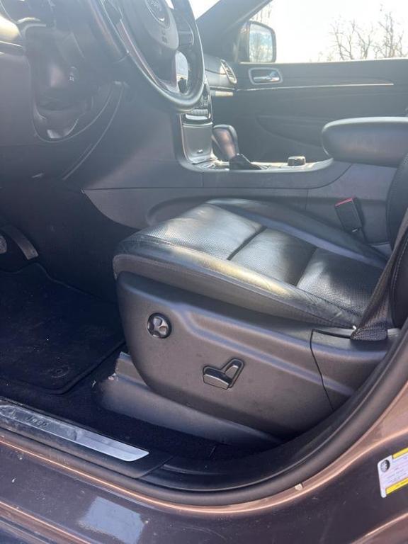 used 2021 Jeep Grand Cherokee car, priced at $23,884