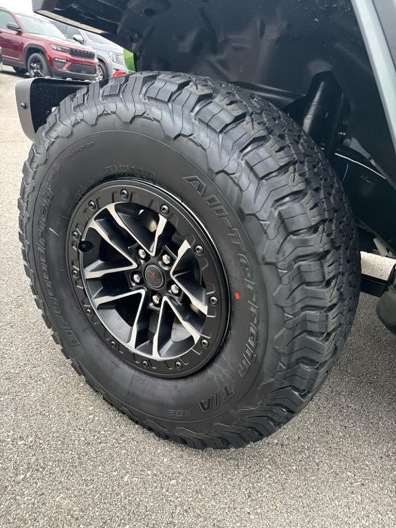 new 2026 Jeep Wrangler car, priced at $58,998