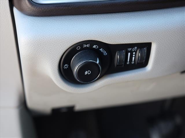 used 2017 Chrysler Pacifica car, priced at $12,923