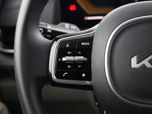 used 2025 Kia Carnival car, priced at $39,923