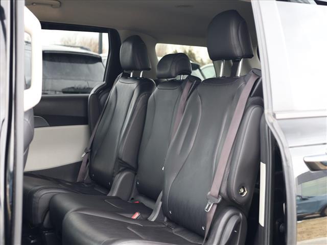 used 2022 Kia Carnival car, priced at $28,923