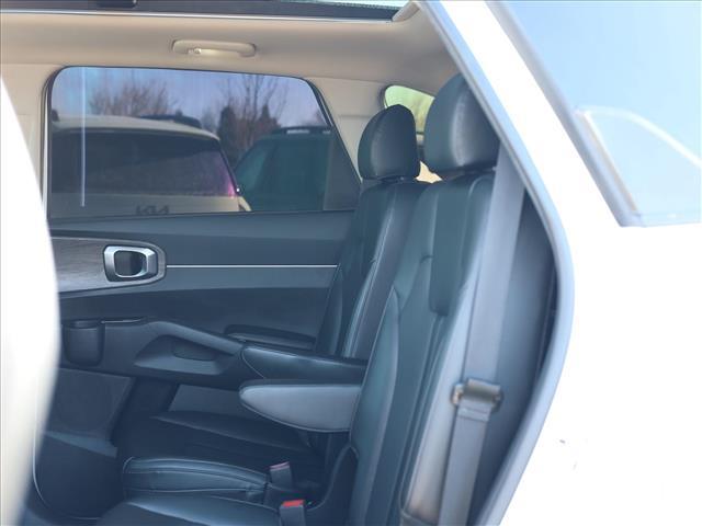 used 2021 Kia Sorento car, priced at $22,923
