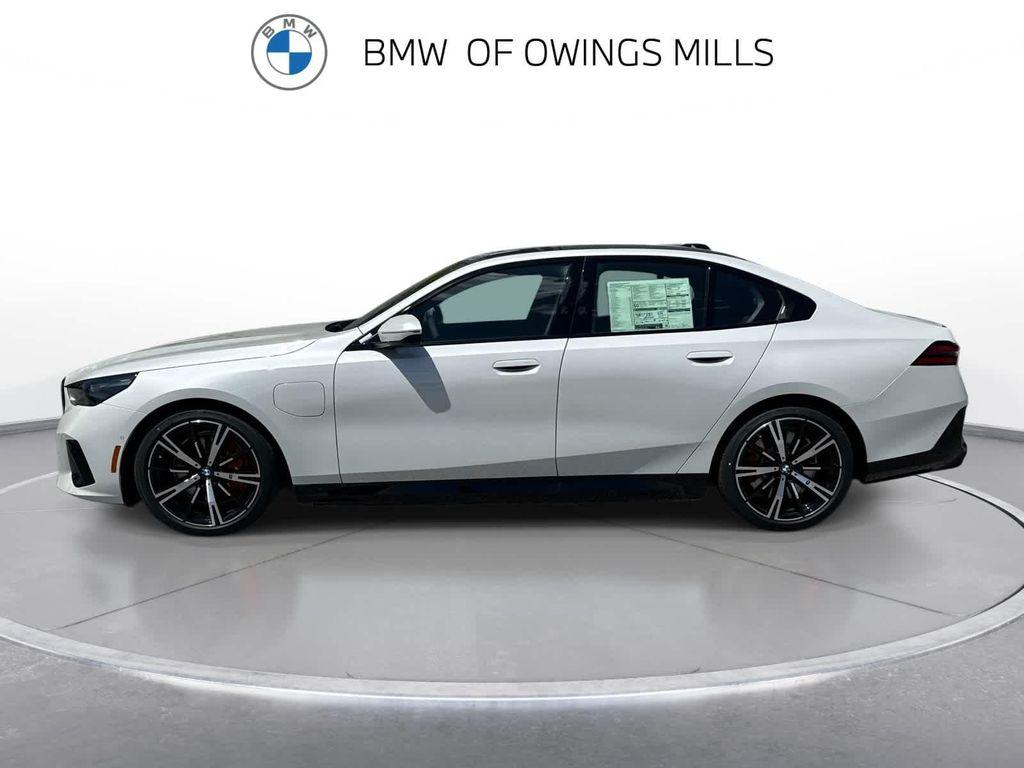 new 2026 BMW 550e car, priced at $83,364
