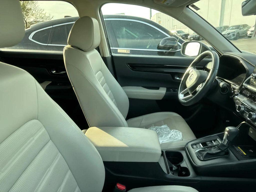 used 2023 Honda CR-V car, priced at $32,799