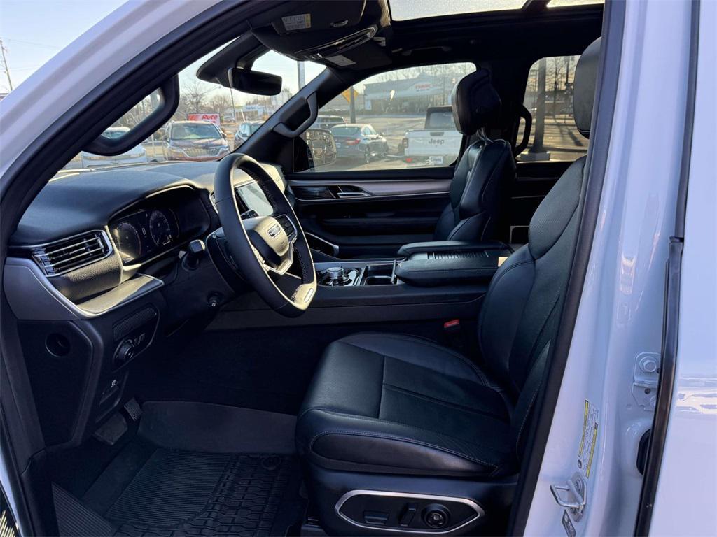 used 2025 Jeep Wagoneer L car, priced at $59,777