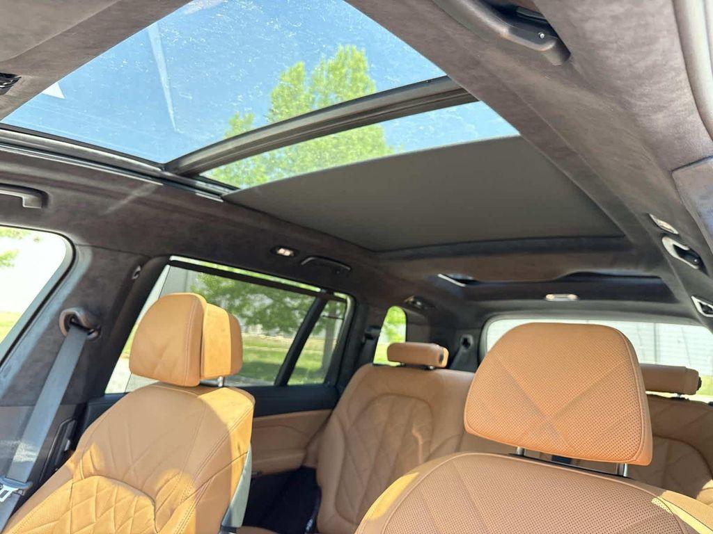 new 2026 BMW X7 car, priced at $102,598