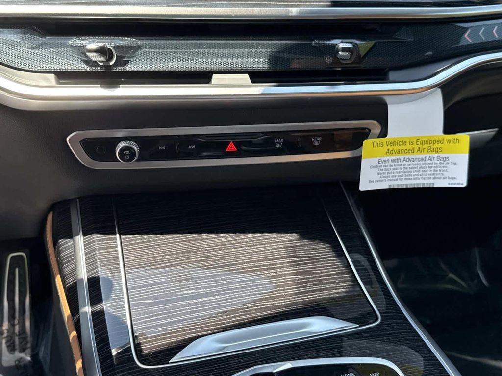 new 2026 BMW X7 car, priced at $102,598