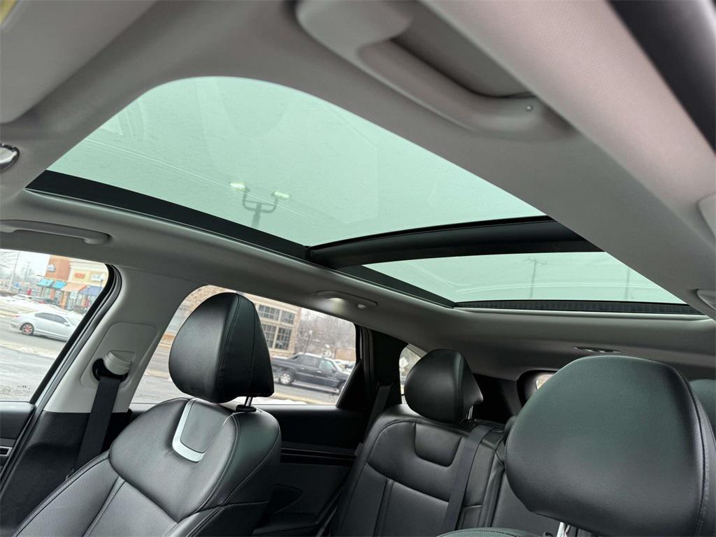 used 2024 Hyundai TUCSON Hybrid car, priced at $33,124