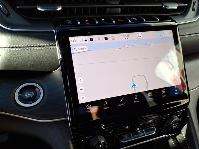 new 2025 Jeep Grand Cherokee car, priced at $46,856