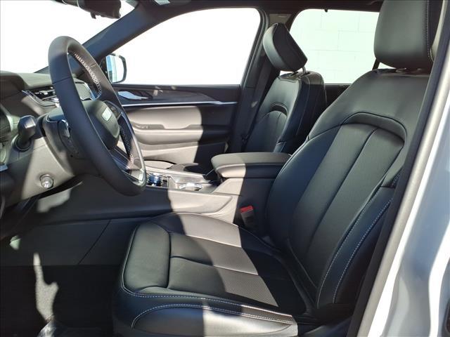 new 2025 Jeep Grand Cherokee car, priced at $46,856