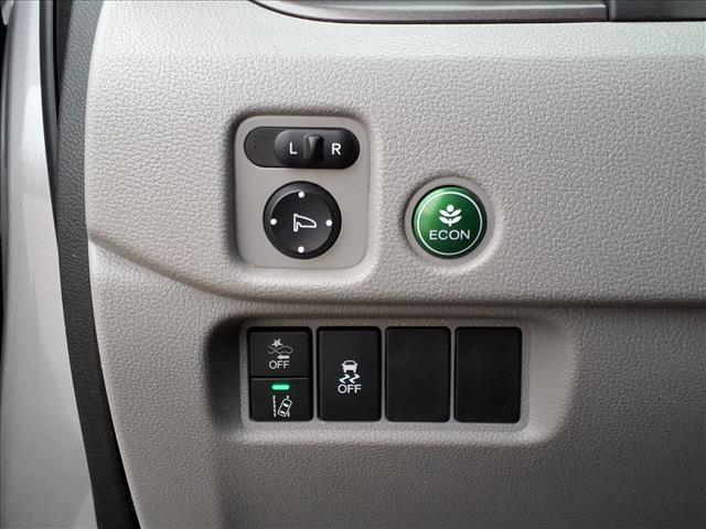 used 2021 Honda Pilot car, priced at $19,857