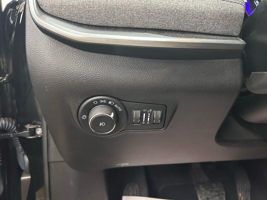 used 2022 Jeep Compass car, priced at $19,900