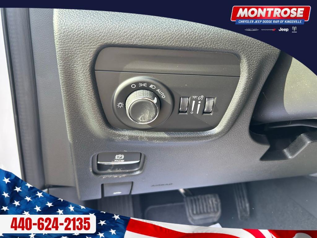 new 2026 Jeep Grand Cherokee car, priced at $43,967