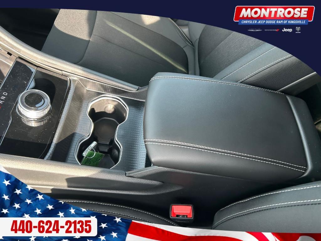 new 2026 Jeep Grand Cherokee car, priced at $43,967