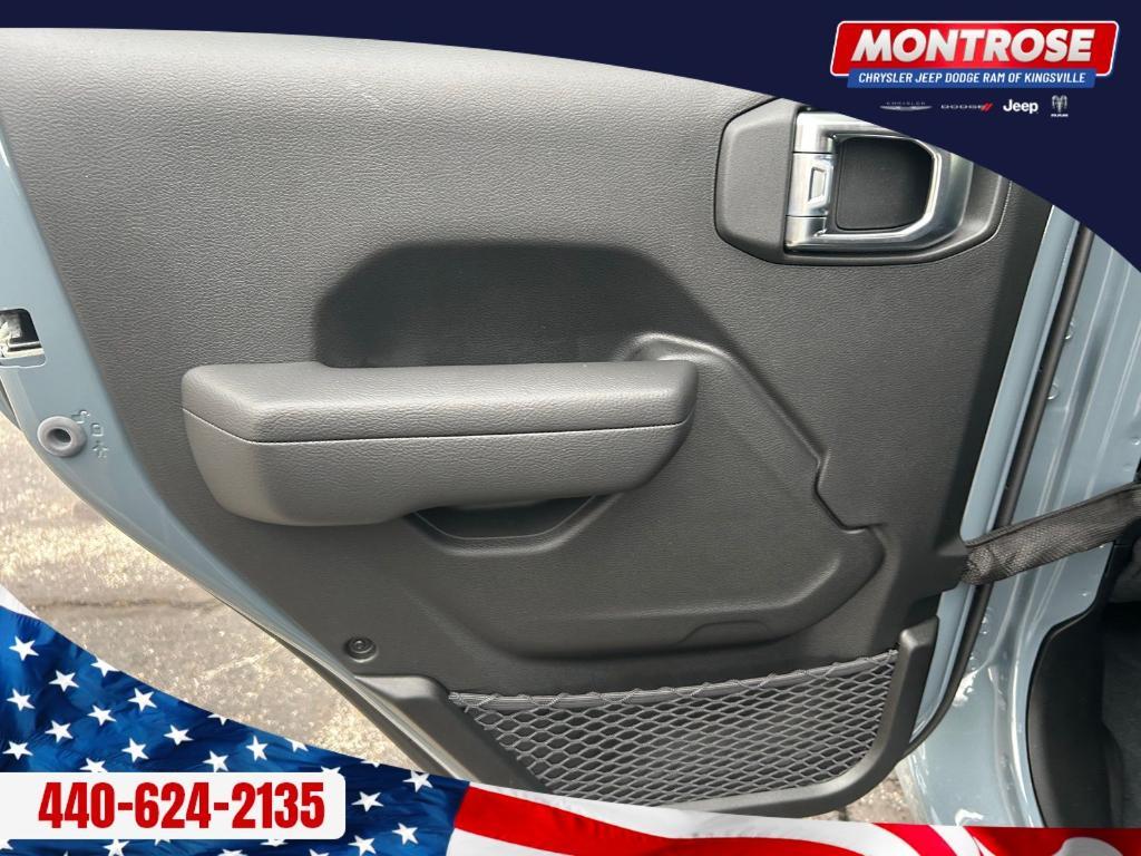 new 2026 Jeep Gladiator car, priced at $44,092