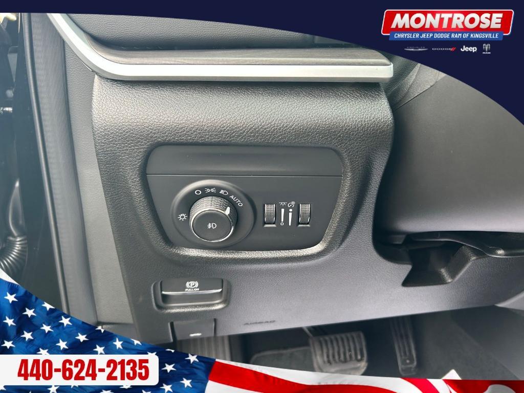 new 2025 Jeep Grand Cherokee car, priced at $39,998