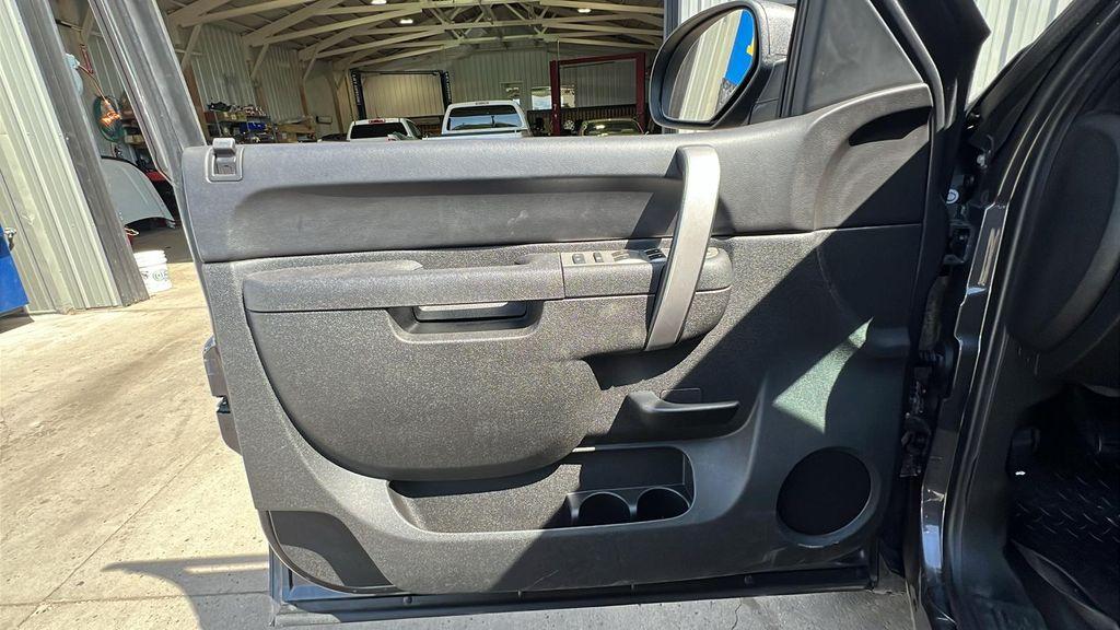 used 2011 Chevrolet Silverado 2500 car, priced at $19,995