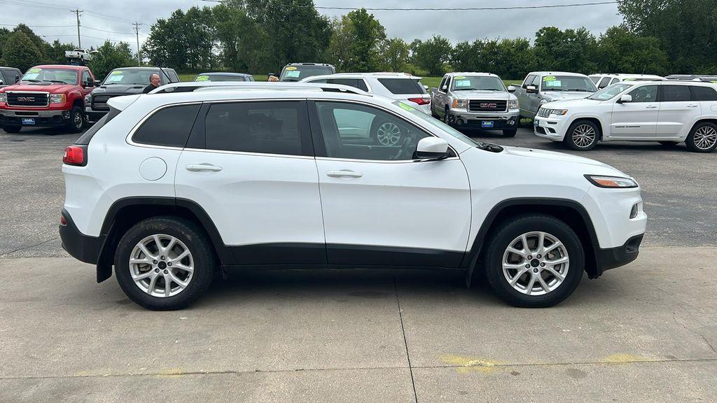 used 2018 Jeep Cherokee car, priced at $9,995