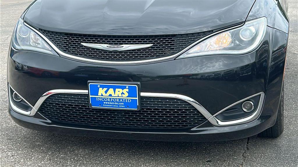 used 2020 Chrysler Pacifica car, priced at $17,995