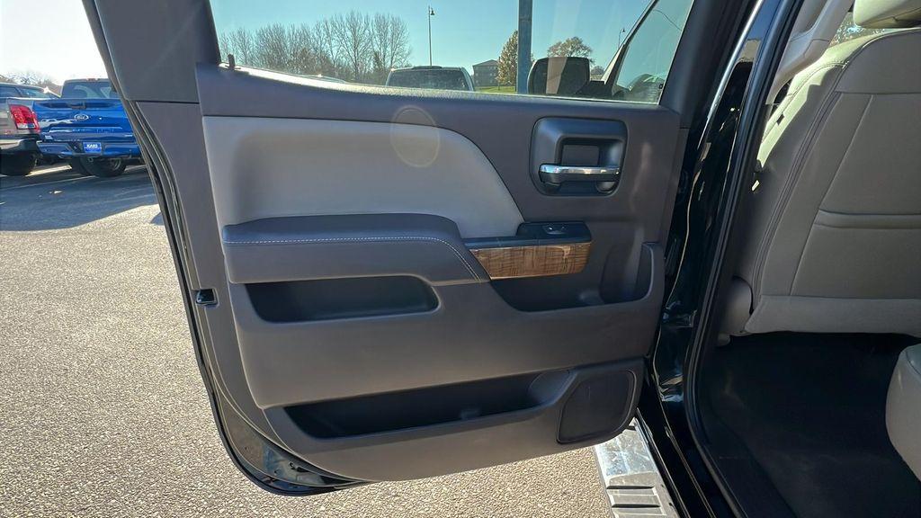 used 2018 GMC Sierra 1500 car, priced at $23,995