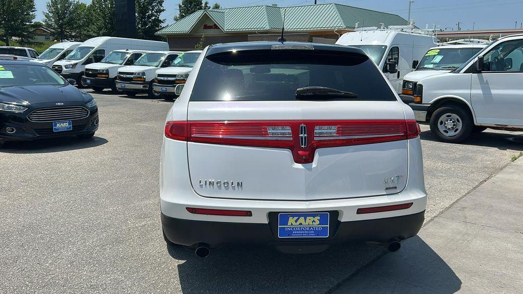 used 2015 Lincoln MKT car, priced at $11,995