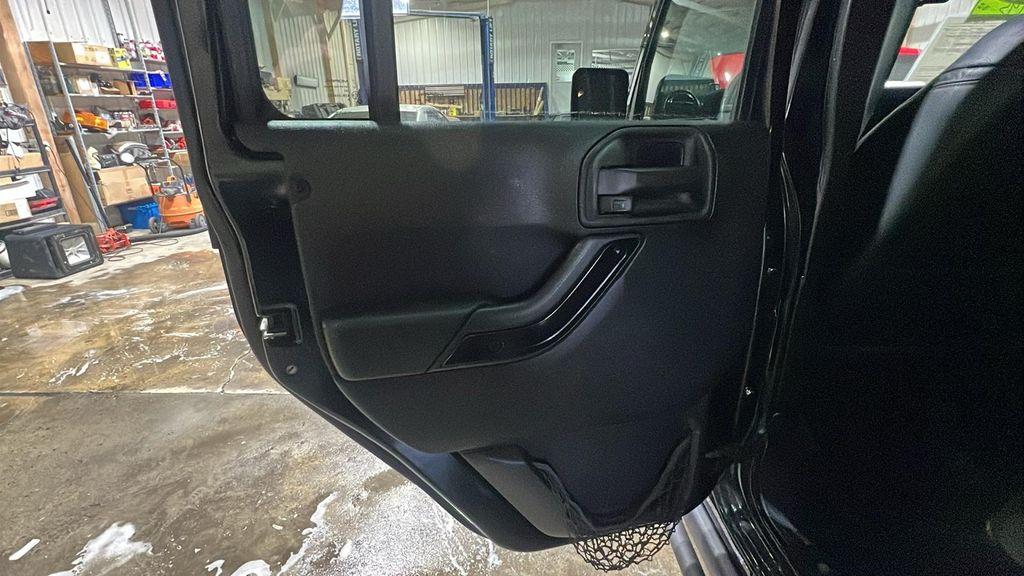 used 2015 Jeep Wrangler Unlimited car, priced at $12,995