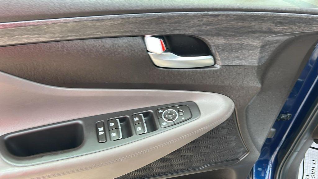 used 2019 Hyundai Santa Fe car, priced at $12,995