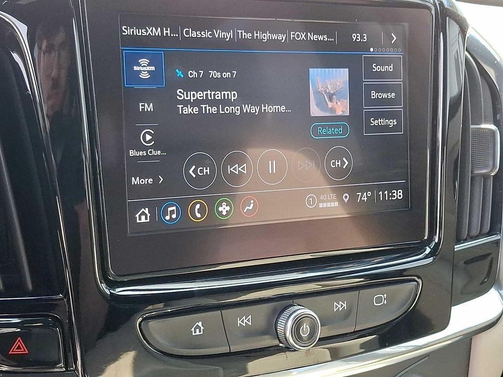 used 2023 Chevrolet Traverse car, priced at $28,800