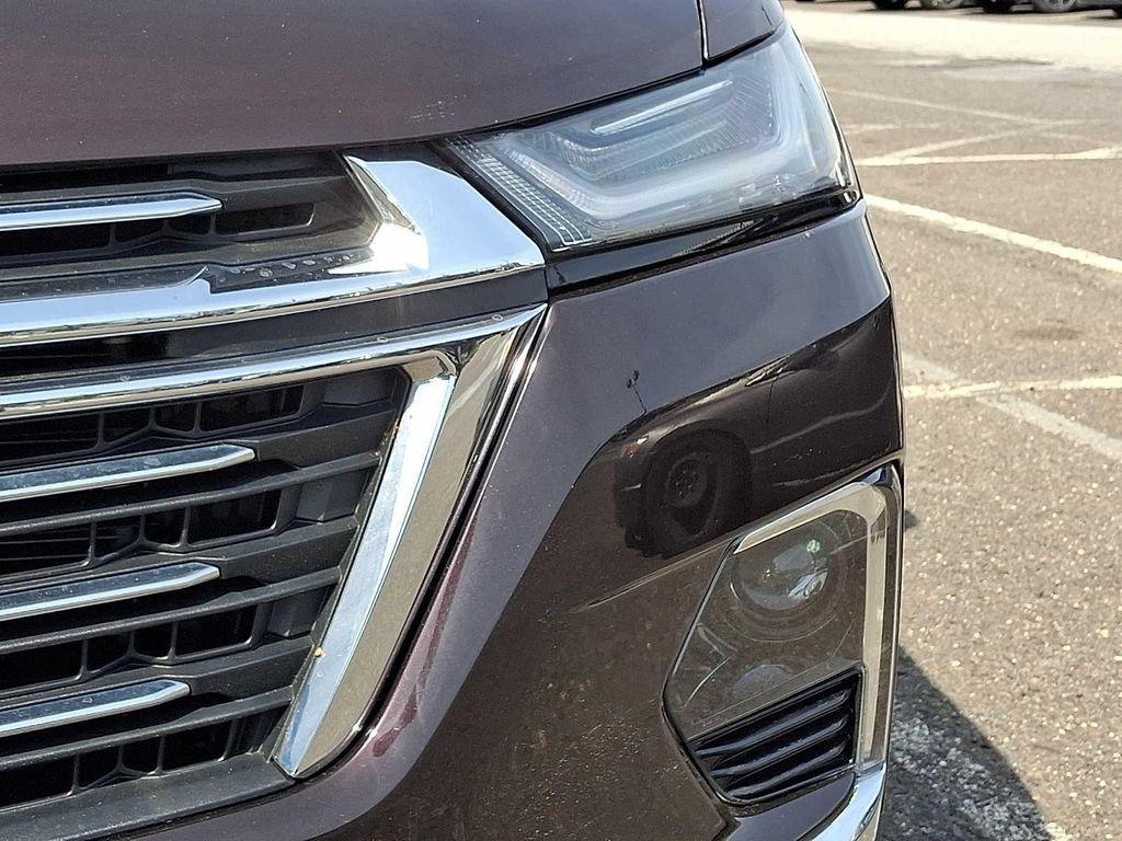 used 2023 Chevrolet Traverse car, priced at $28,800