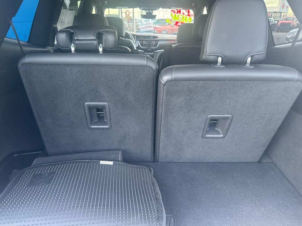 used 2023 Cadillac XT6 car, priced at $28,898