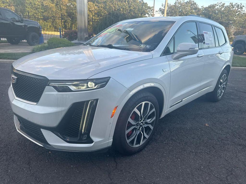 used 2023 Cadillac XT6 car, priced at $28,898