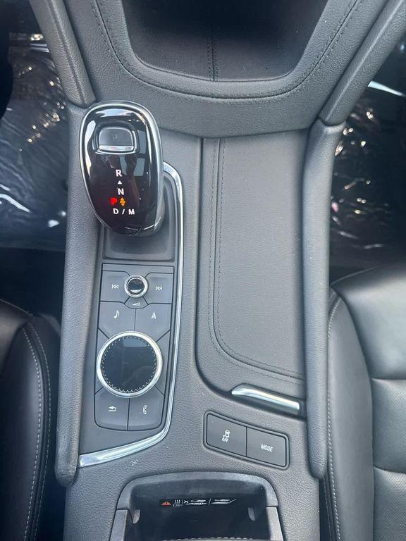 used 2023 Cadillac XT6 car, priced at $28,898