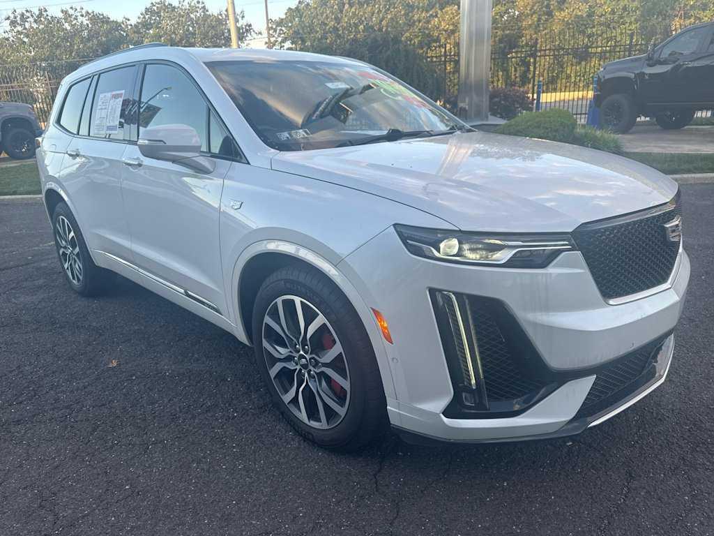 used 2023 Cadillac XT6 car, priced at $29,950