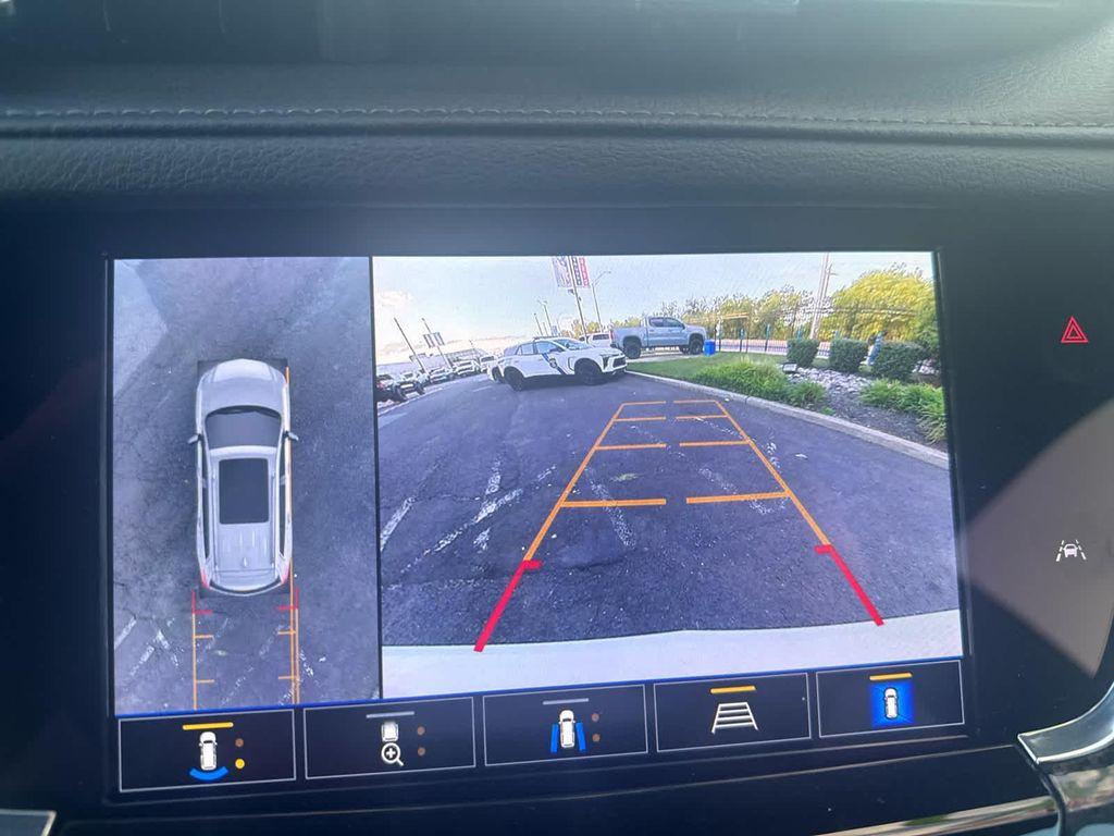 used 2023 Cadillac XT6 car, priced at $28,898