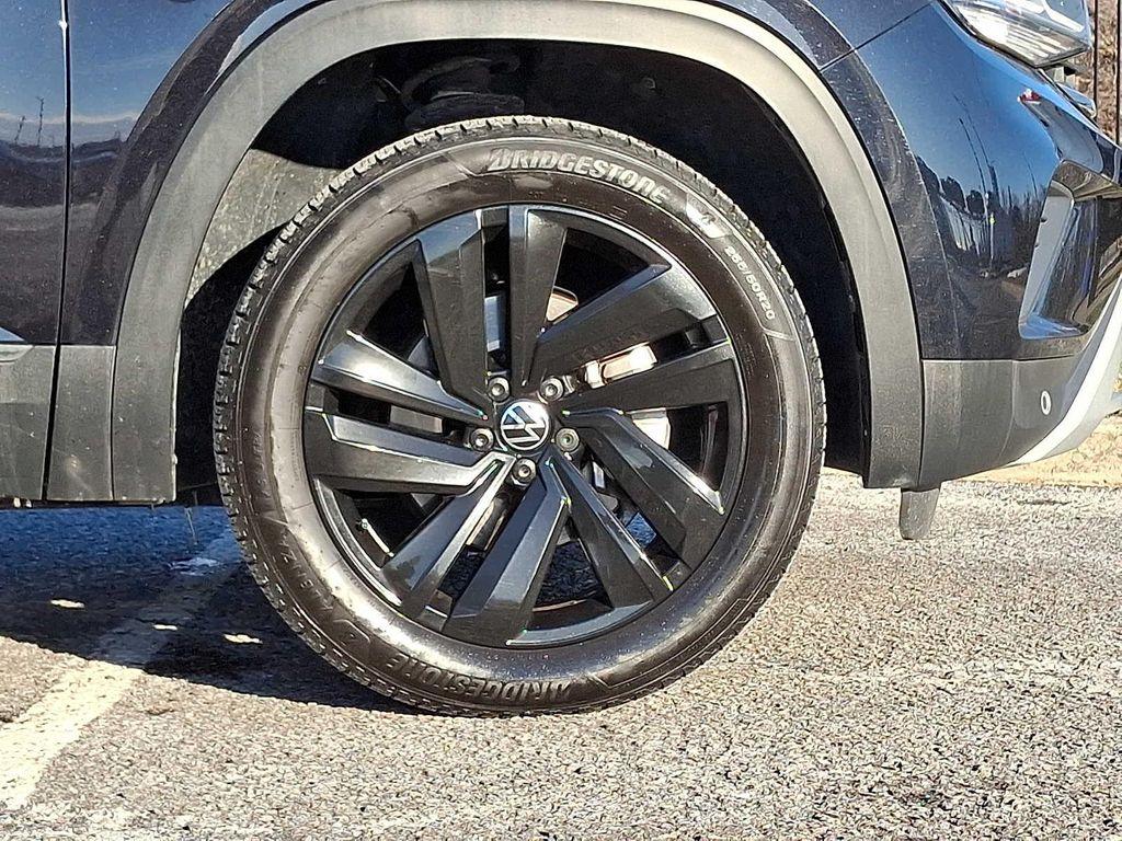 used 2021 Volkswagen Atlas Cross Sport car, priced at $18,604