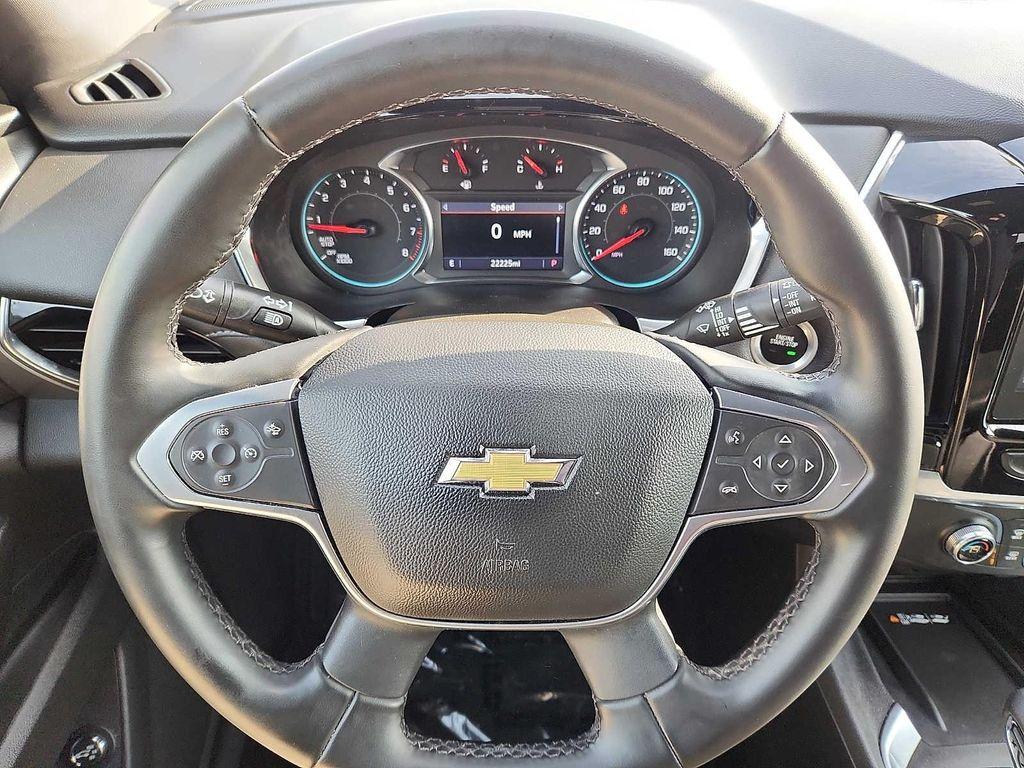 used 2023 Chevrolet Traverse car, priced at $28,409