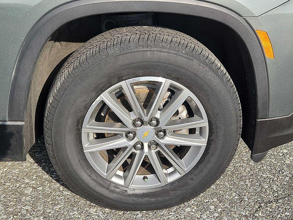 used 2023 Chevrolet Traverse car, priced at $28,409
