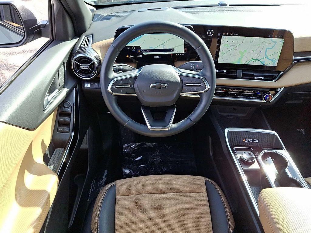 used 2025 Chevrolet Equinox car, priced at $36,018