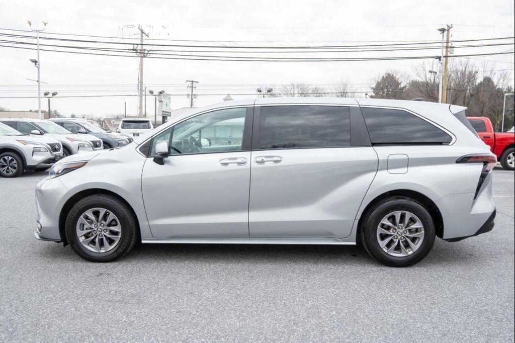 used 2024 Toyota Sienna car, priced at $37,950