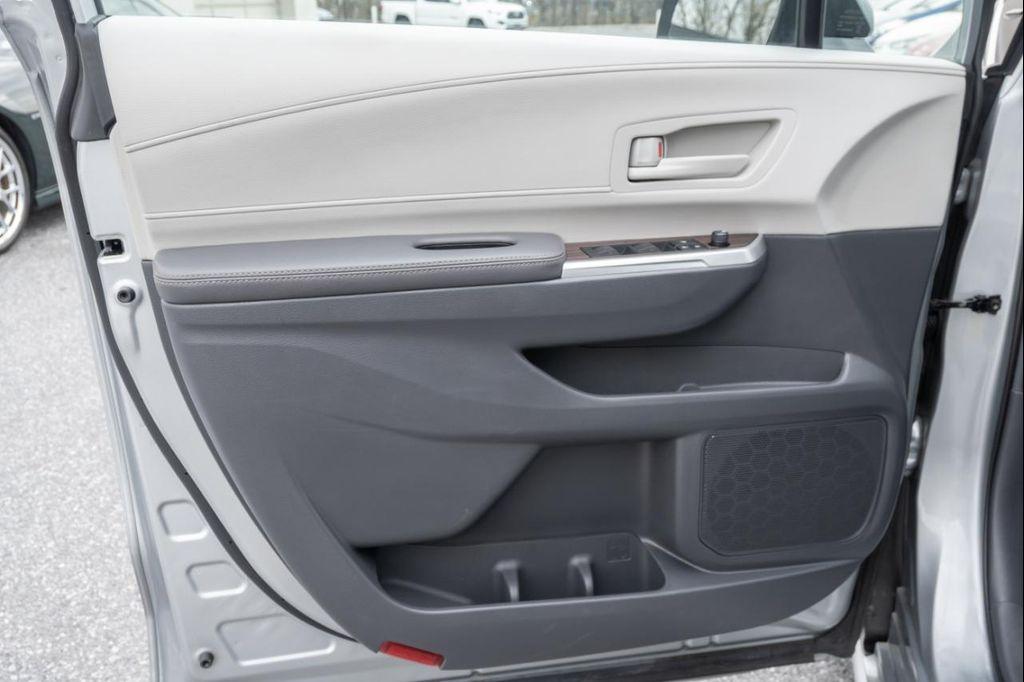 used 2024 Toyota Sienna car, priced at $37,950