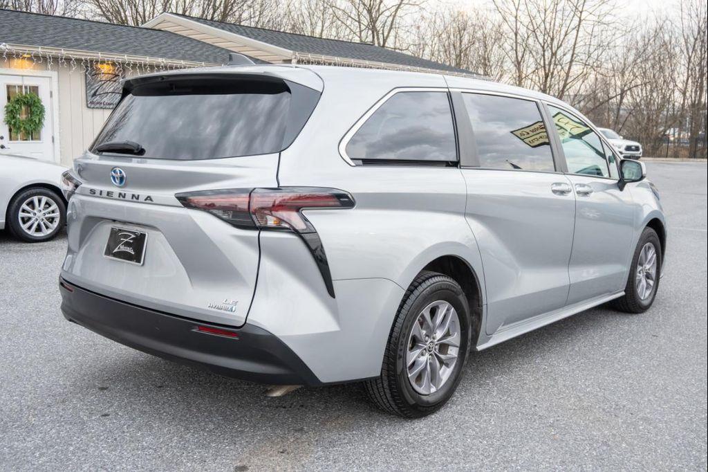 used 2024 Toyota Sienna car, priced at $37,950
