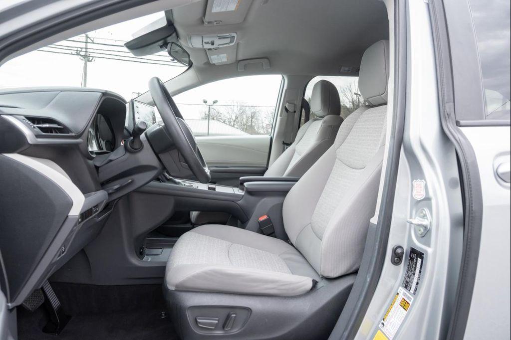 used 2024 Toyota Sienna car, priced at $37,950